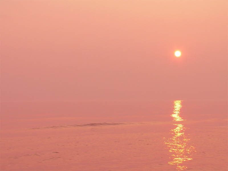 Sonnenaufgang über dem Meer