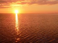 Puesta del sol sobre el golfo Sivash